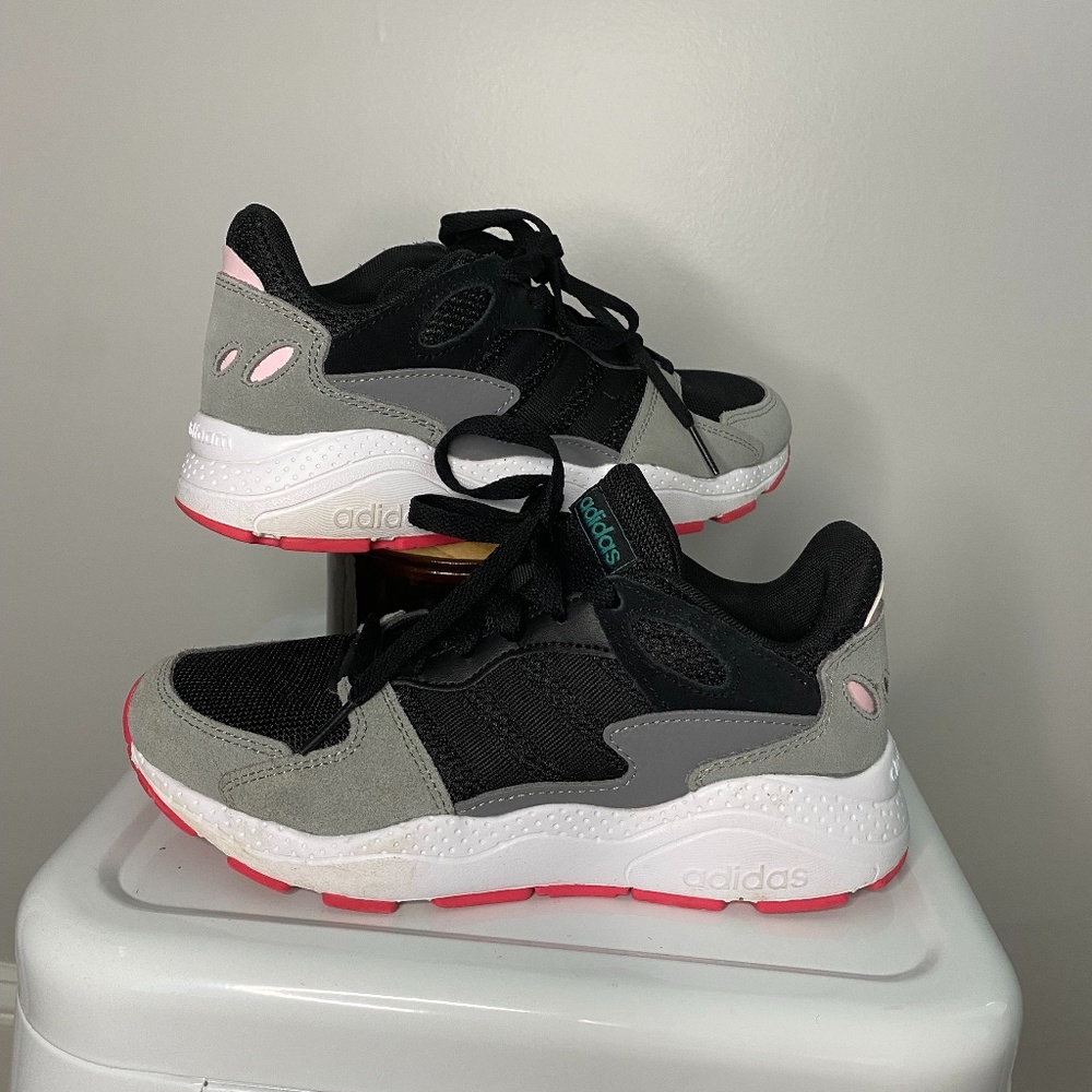 ADIDAS Sneakers size 6